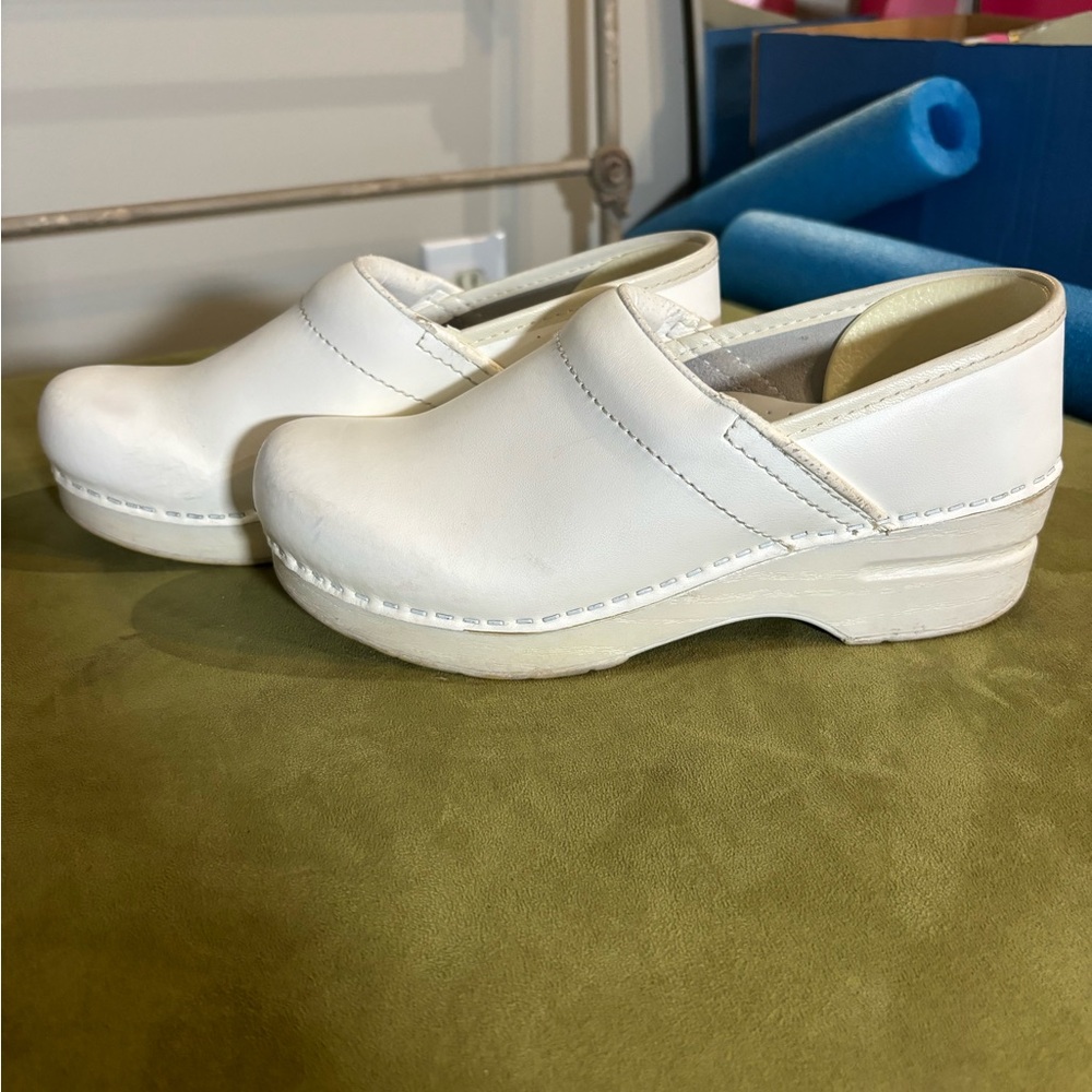 Dansko White Leather Clogs (Size 36)